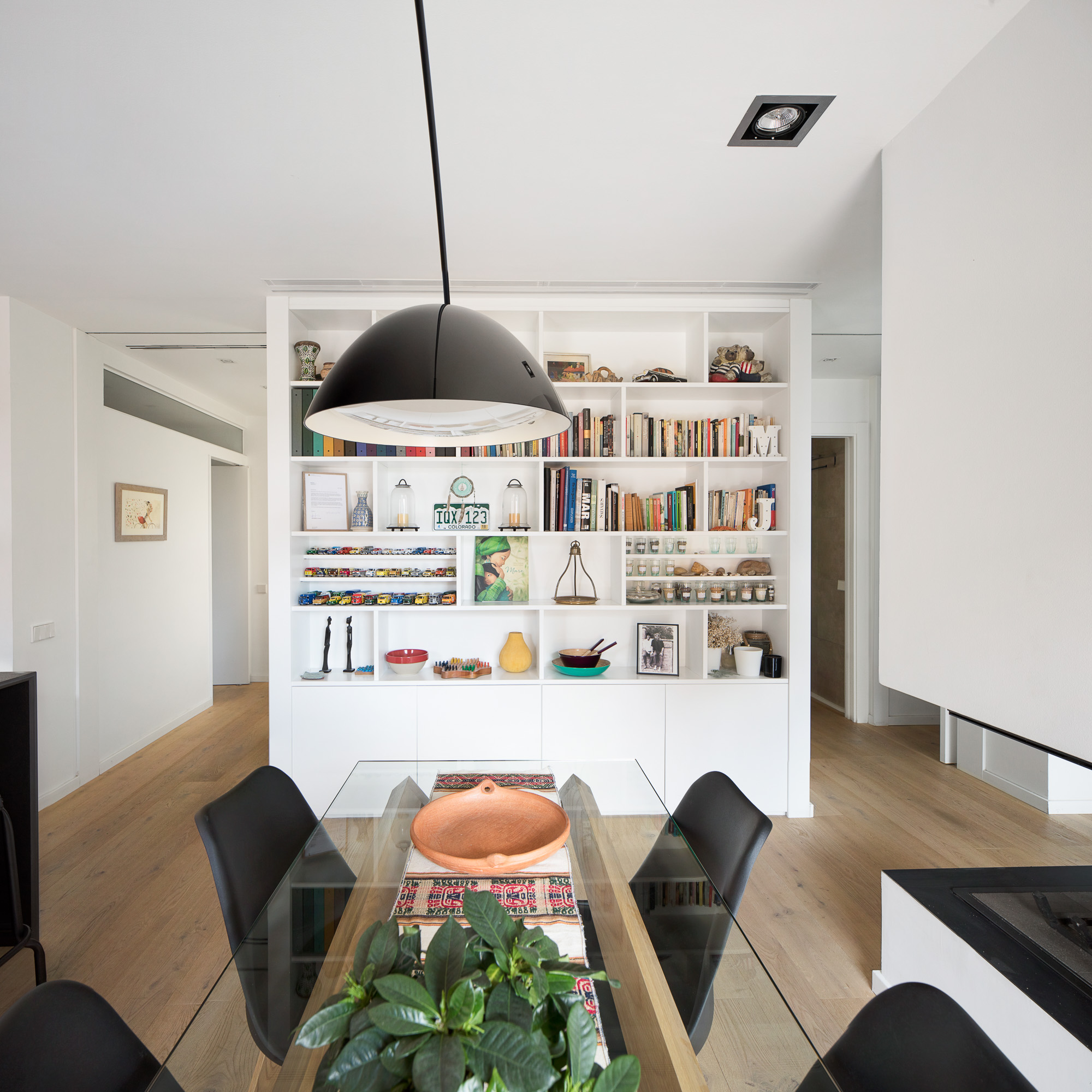 Salón con chimenea